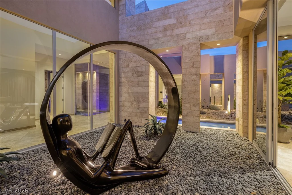 36 Quiet Moon, Las Vegas, NV 89135