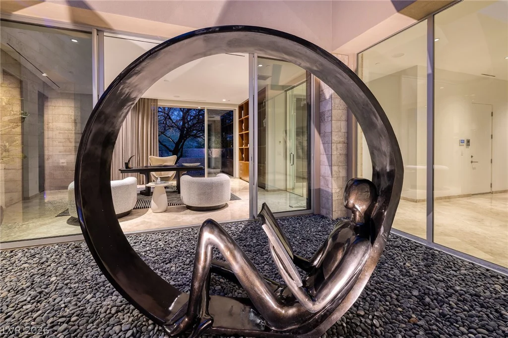 36 Quiet Moon, Las Vegas, NV 89135