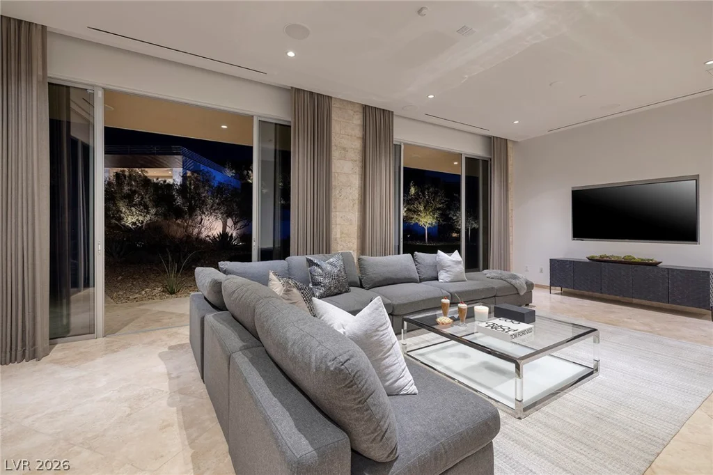36 Quiet Moon, Las Vegas, NV 89135