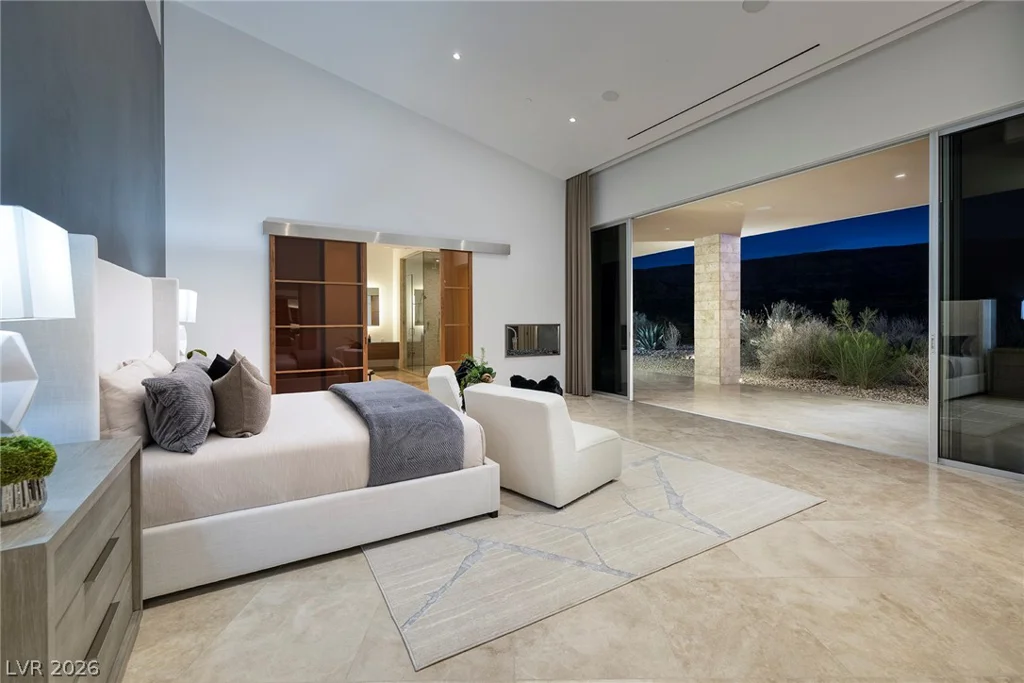 36 Quiet Moon, Las Vegas, NV 89135
