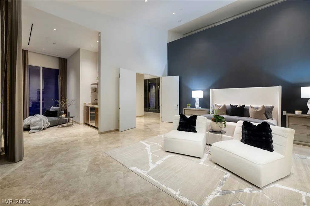 36 Quiet Moon, Las Vegas, NV 89135