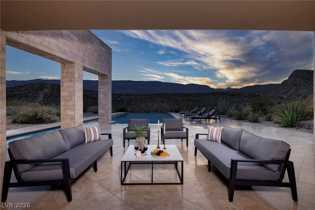 36 Quiet Moon, Las Vegas, NV 89135