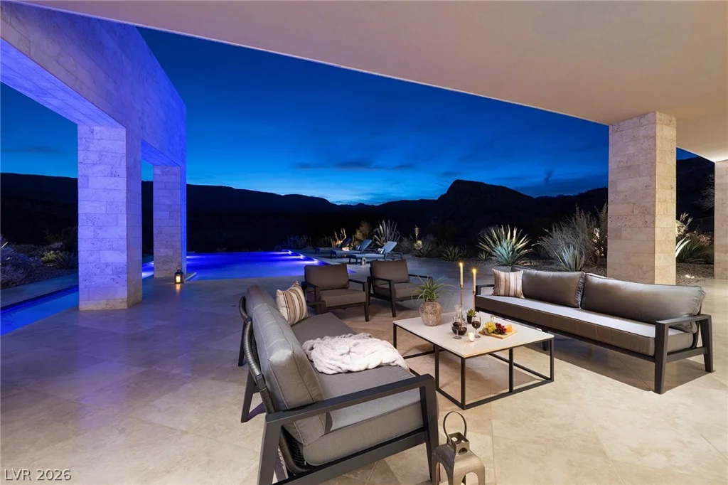 36 Quiet Moon, Las Vegas, NV 89135