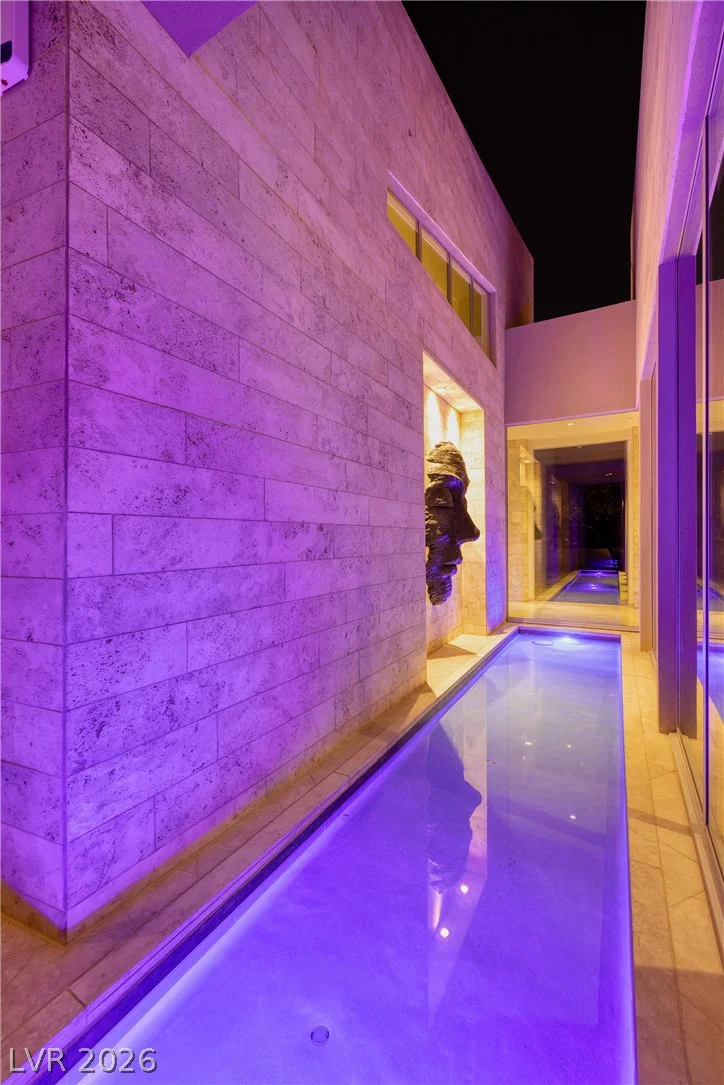 36 Quiet Moon, Las Vegas, NV 89135