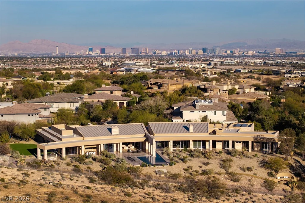 36 Quiet Moon, Las Vegas, NV 89135