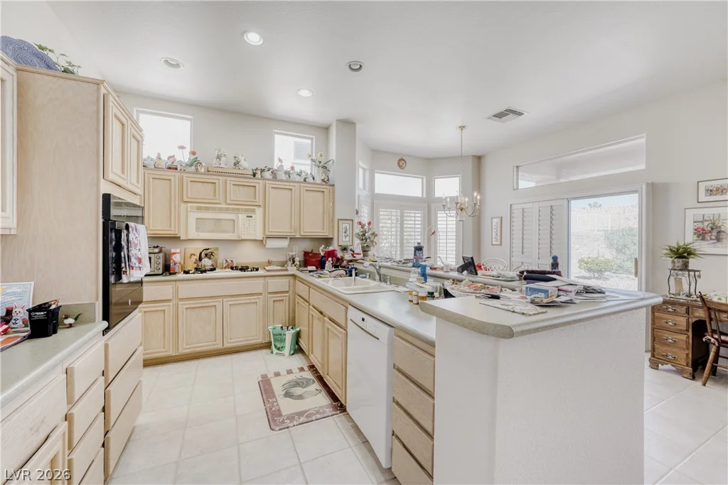 10716 Grand Cypress, Las Vegas, NV 89134