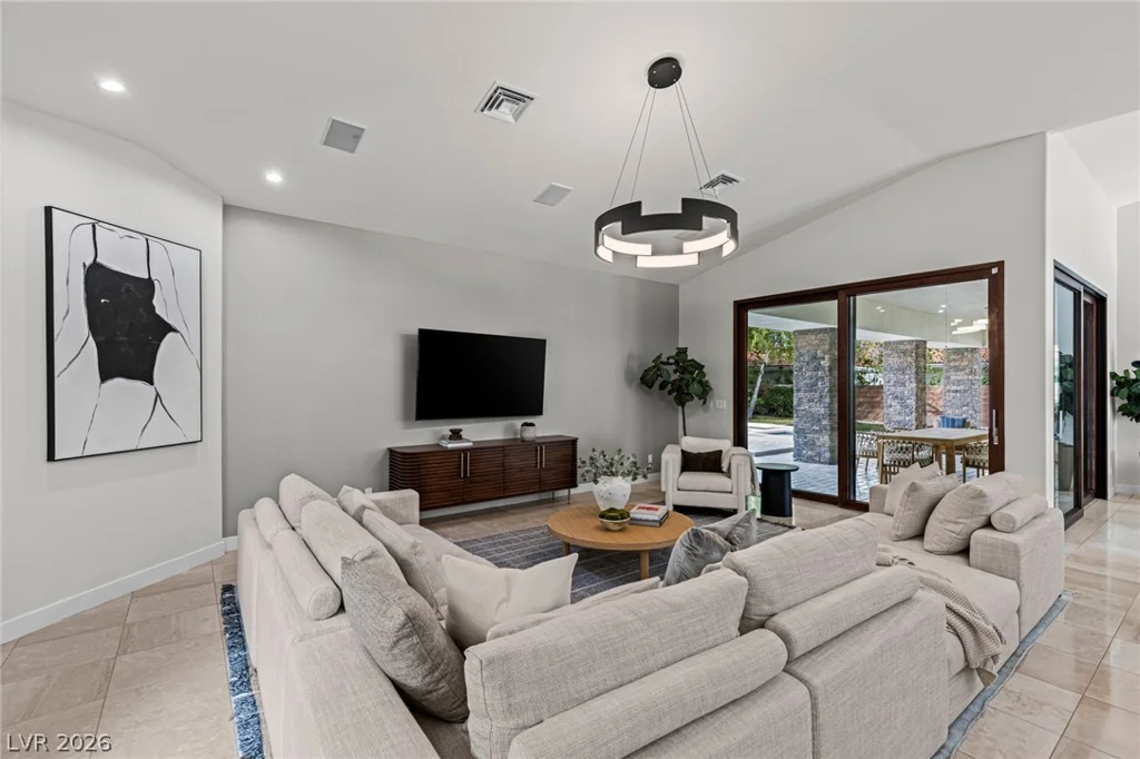 10968 Tranquil Waters, Las Vegas, NV 89135