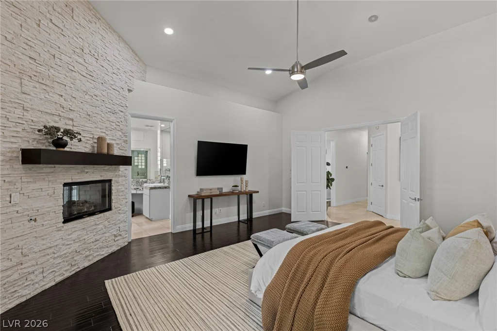 10968 Tranquil Waters, Las Vegas, NV 89135