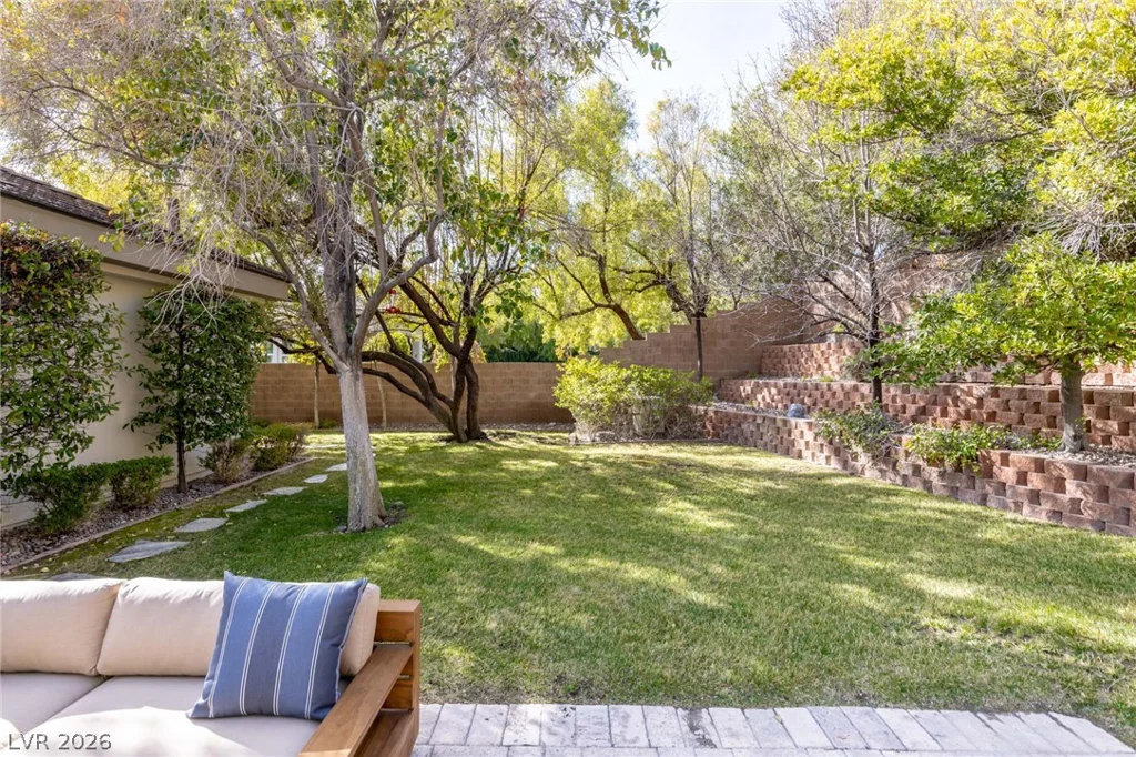 10968 Tranquil Waters, Las Vegas, NV 89135