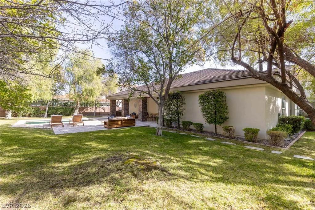 10968 Tranquil Waters, Las Vegas, NV 89135
