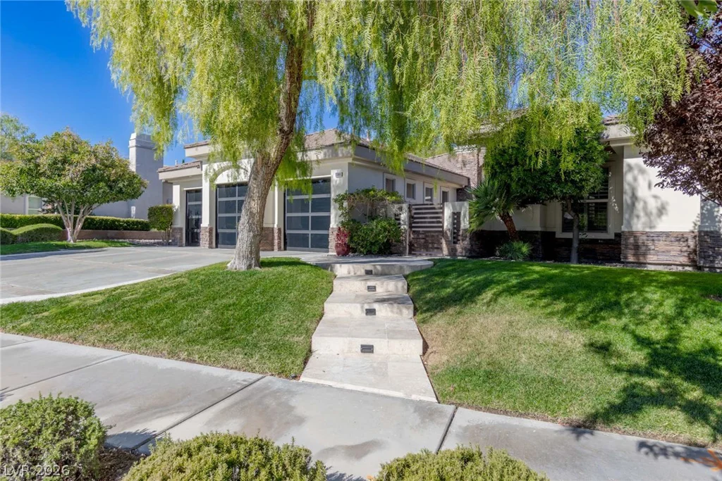 10968 Tranquil Waters, Las Vegas, NV 89135