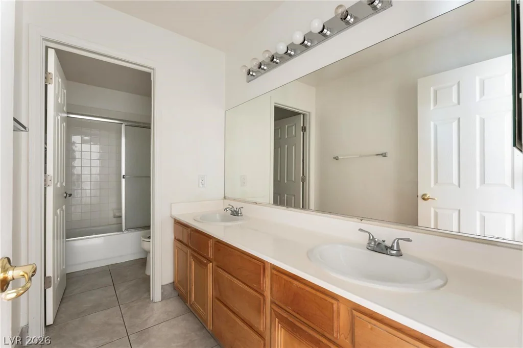 4741 Blue Moon, Las Vegas, NV 89147