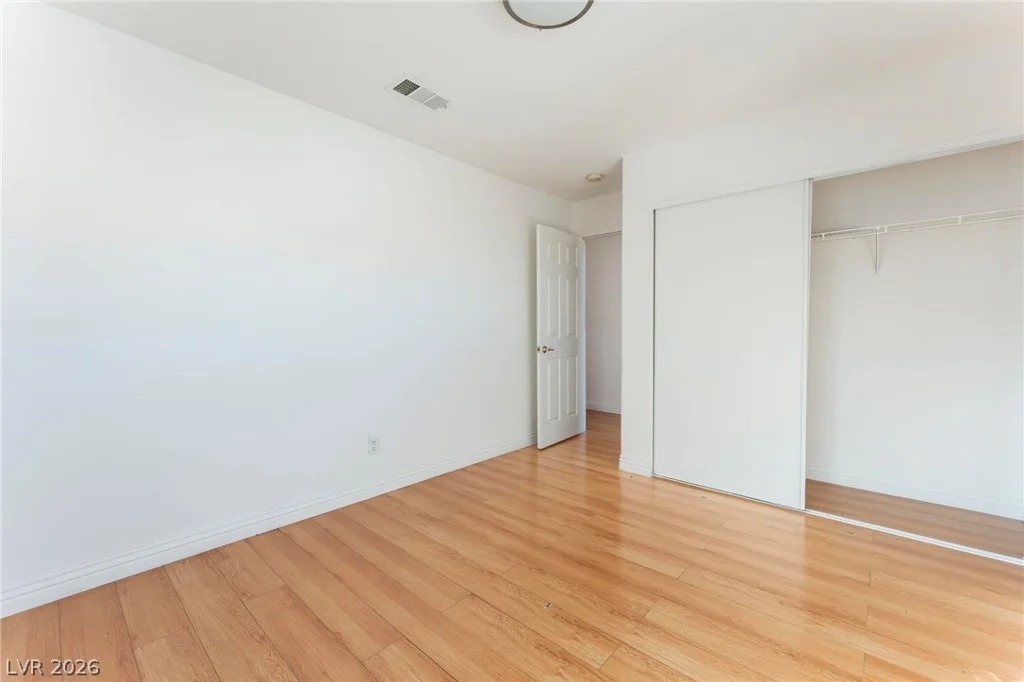 4741 Blue Moon, Las Vegas, NV 89147