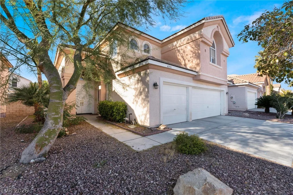 4741 Blue Moon, Las Vegas, NV 89147
