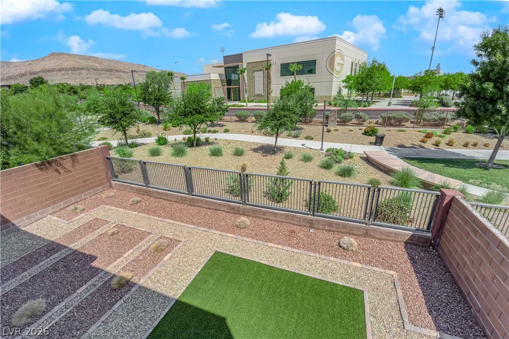 10254 Kesington, Las Vegas, NV 89135