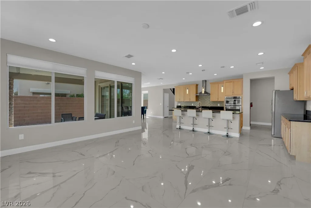 10254 Kesington, Las Vegas, NV 89135