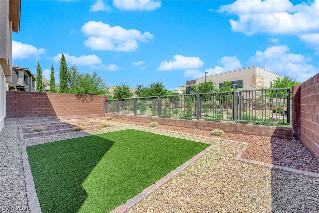 10254 Kesington, Las Vegas, NV 89135