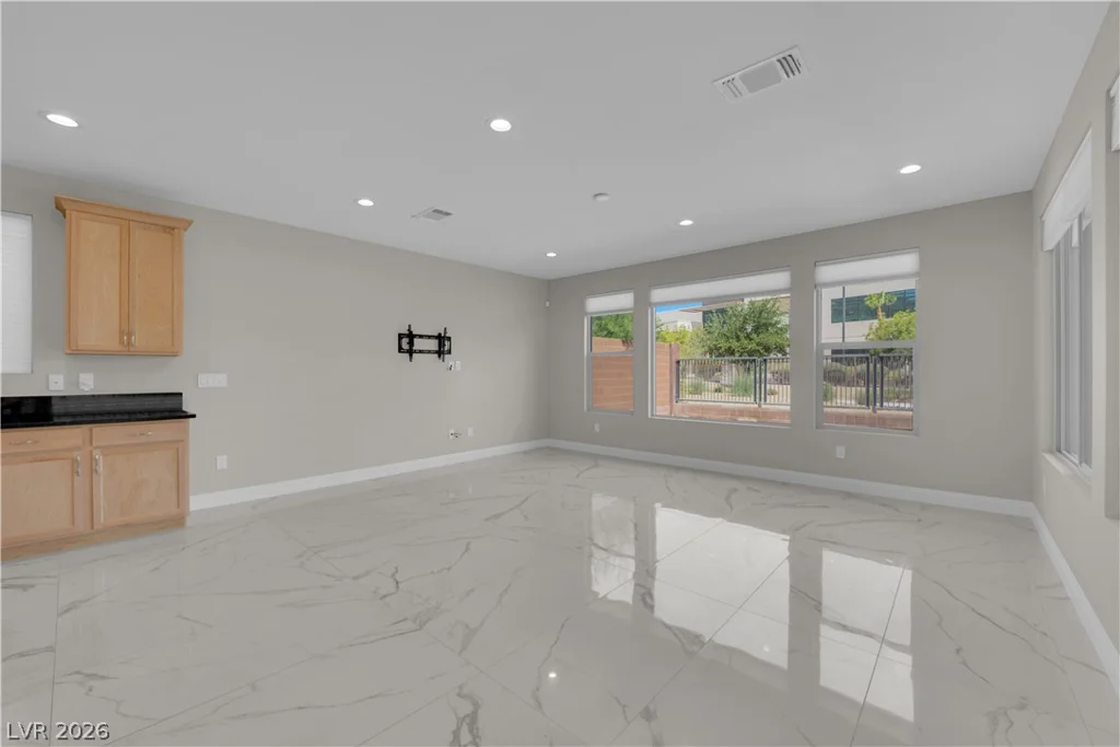 10254 Kesington, Las Vegas, NV 89135