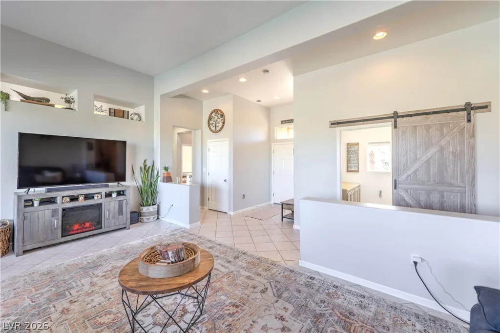 9916 Folsom, Las Vegas, NV 89134