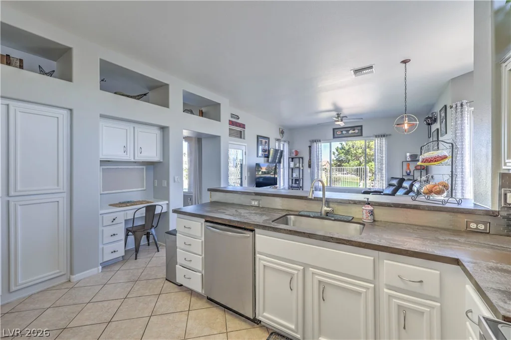 9916 Folsom, Las Vegas, NV 89134