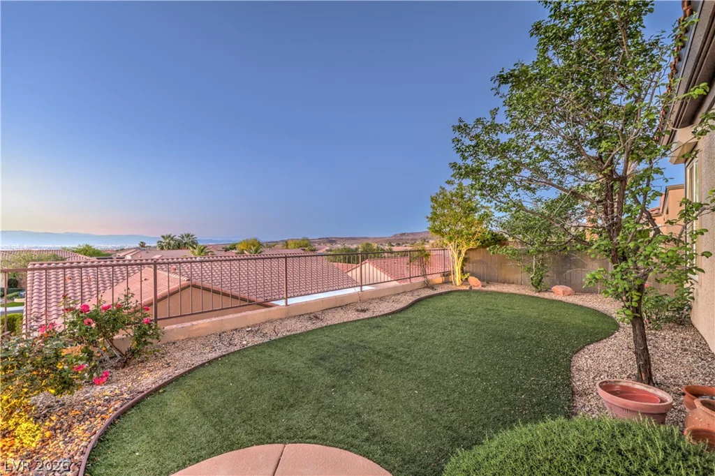 2328 Rosendale Village, Henderson, NV 89052