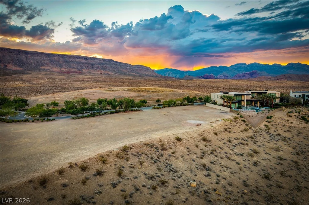 11785 Discovery Canyon, Las Vegas, NV 89135