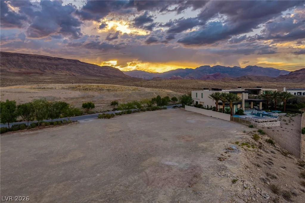 11785 Discovery Canyon, Las Vegas, NV 89135
