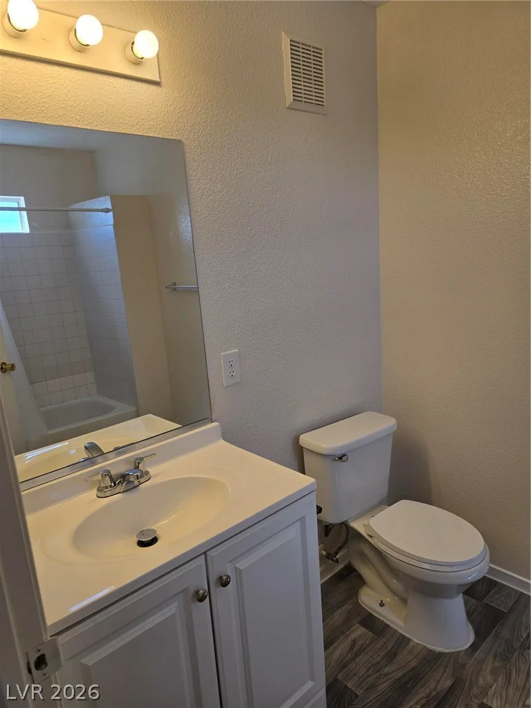 3953 Rebecca Raiter, Las Vegas, NV 89110