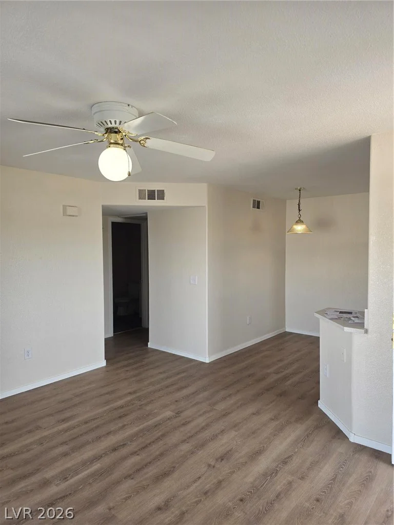3953 Rebecca Raiter, Las Vegas, NV 89110