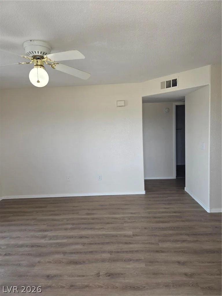 3953 Rebecca Raiter, Las Vegas, NV 89110