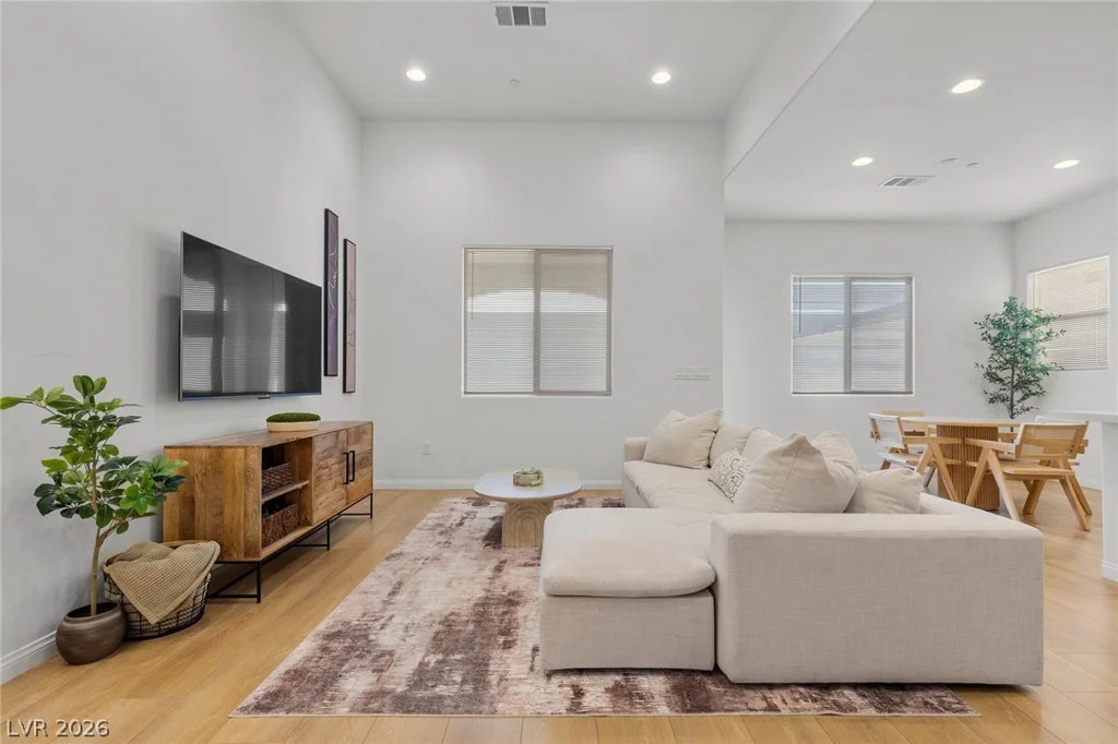 10141 Zeta Tucana, Las Vegas, NV 89143