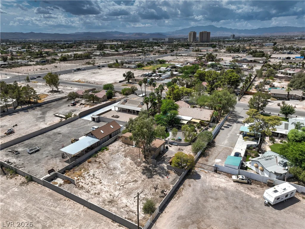 8020 La Cienega, Las Vegas, NV 89123
