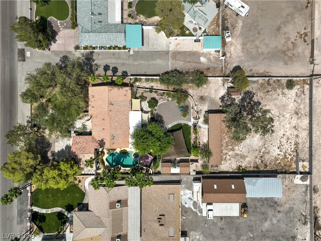 8020 La Cienega, Las Vegas, NV 89123