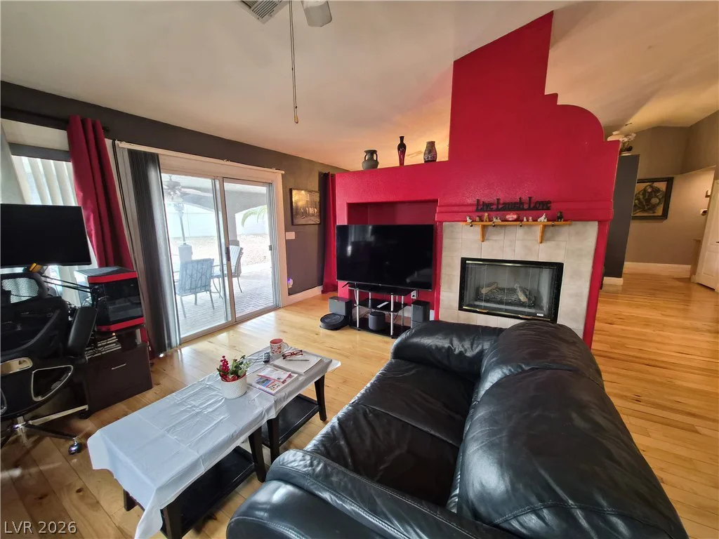 6413 Mahogany Peak, Las Vegas, NV 89110