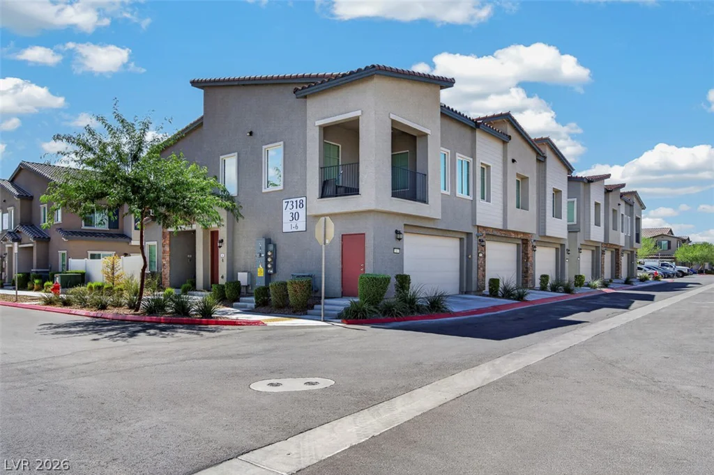 7318 Decatur, Las Vegas, NV 89131