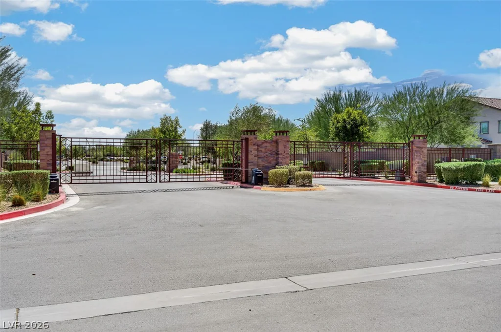 7318 Decatur, Las Vegas, NV 89131
