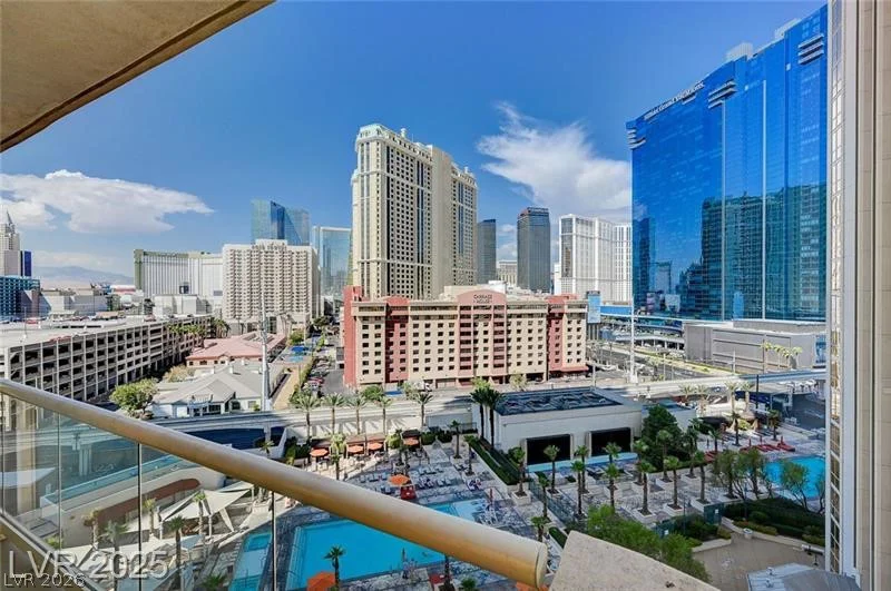 135 Harmon, Las Vegas, NV 89109