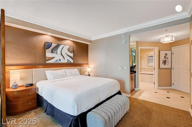135 Harmon, Las Vegas, NV 89109