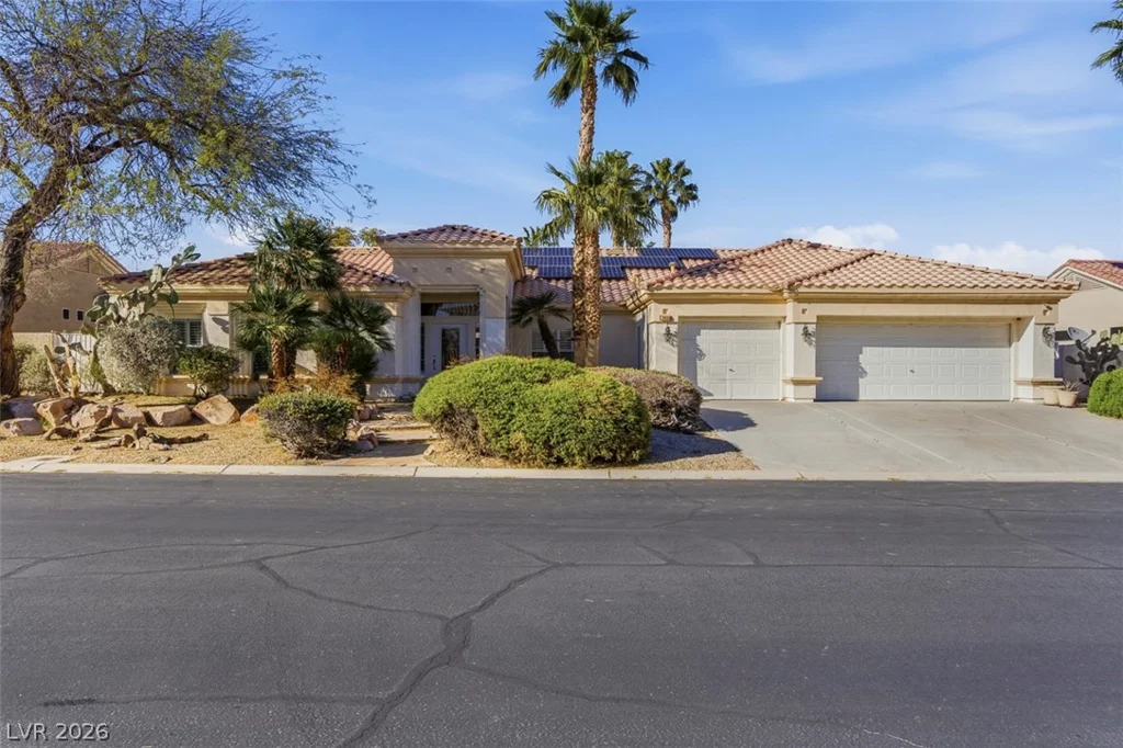7430 Bisonwood, Las Vegas, NV 89131