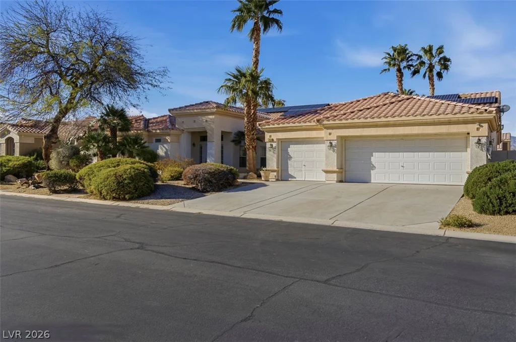 7430 Bisonwood, Las Vegas, NV 89131