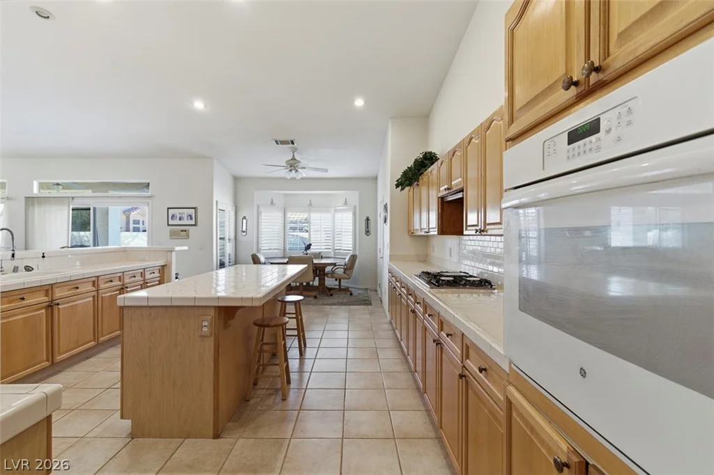 7430 Bisonwood, Las Vegas, NV 89131