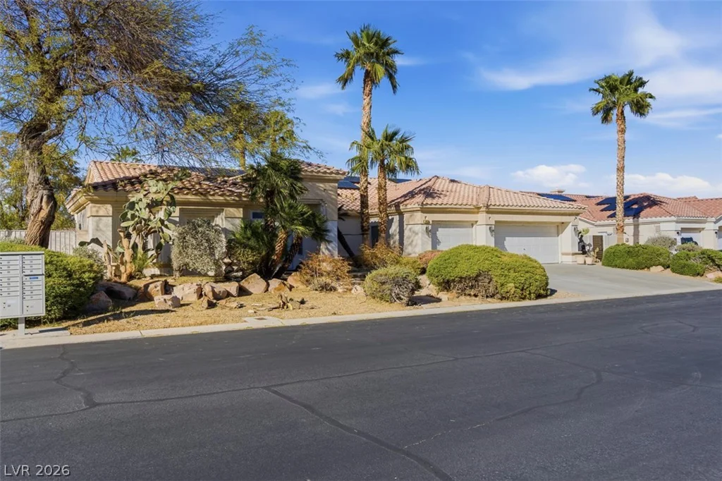 7430 Bisonwood, Las Vegas, NV 89131