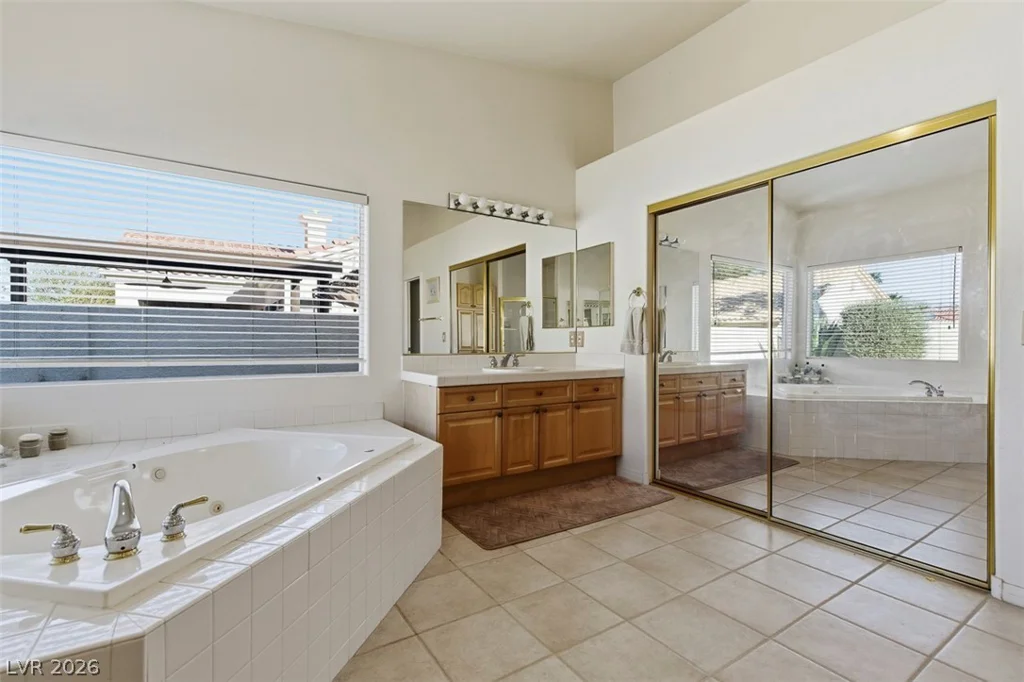 7430 Bisonwood, Las Vegas, NV 89131