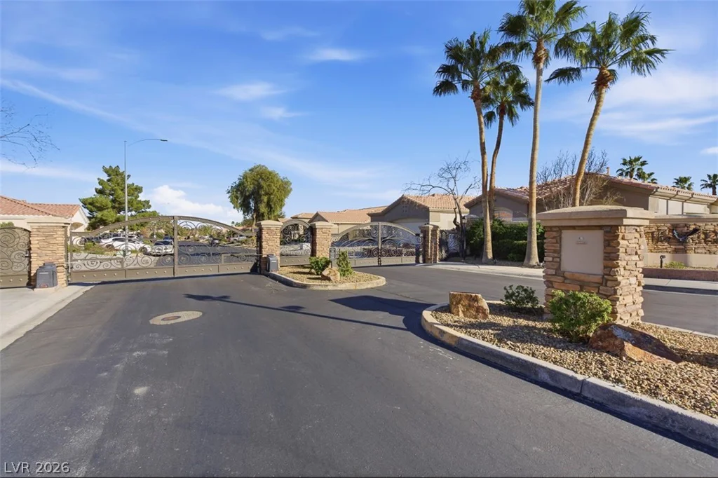 7430 Bisonwood, Las Vegas, NV 89131