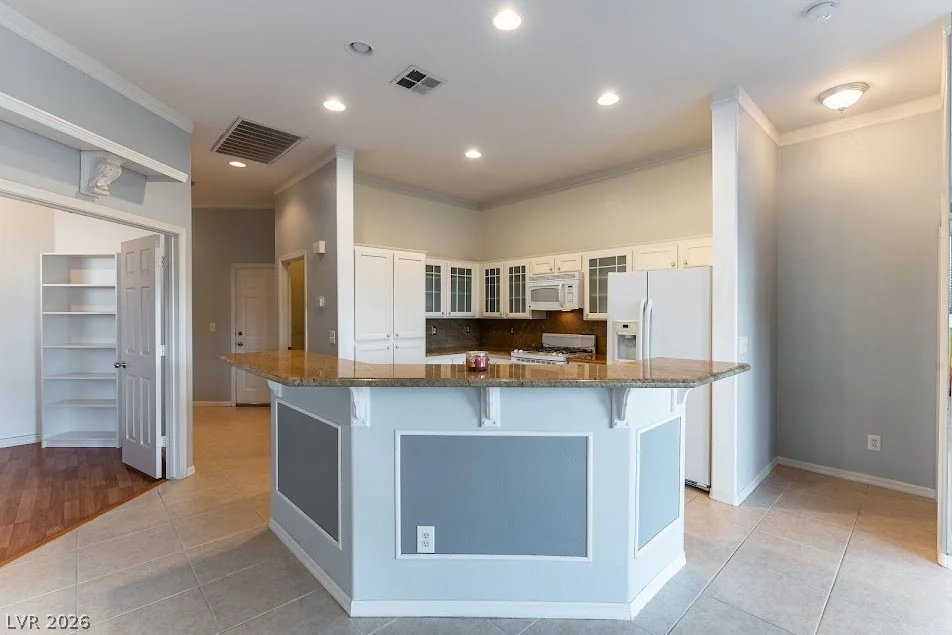 252 Spring River, Las Vegas, NV 89123