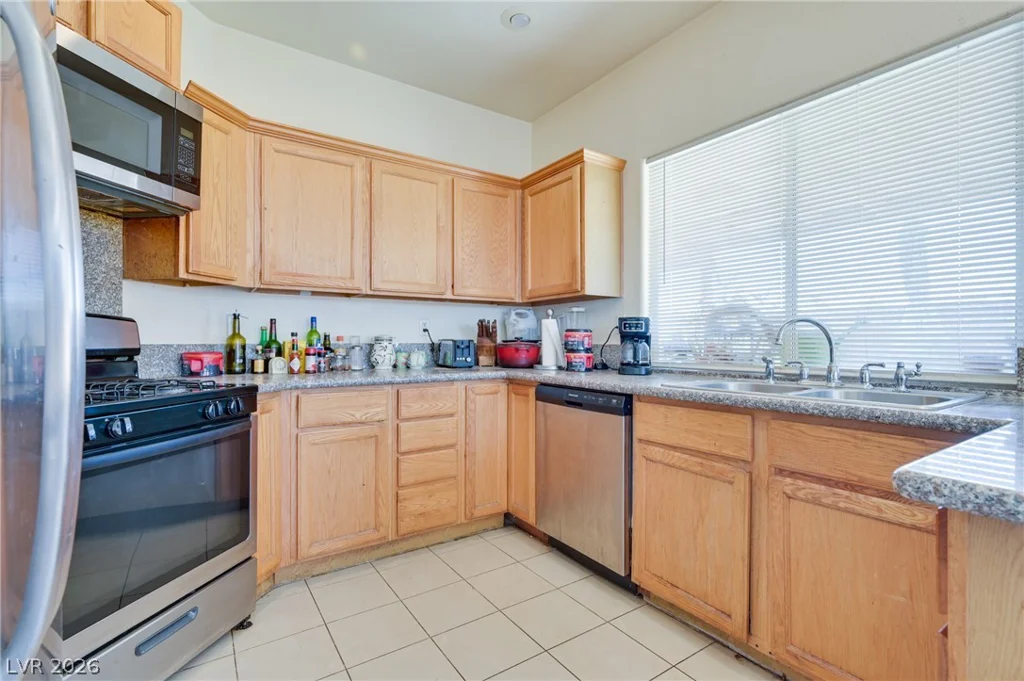 5811 Golden Wing, Las Vegas, NV 89113