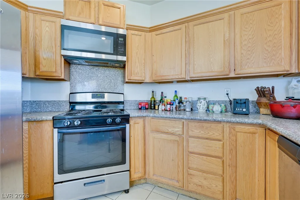 5811 Golden Wing, Las Vegas, NV 89113