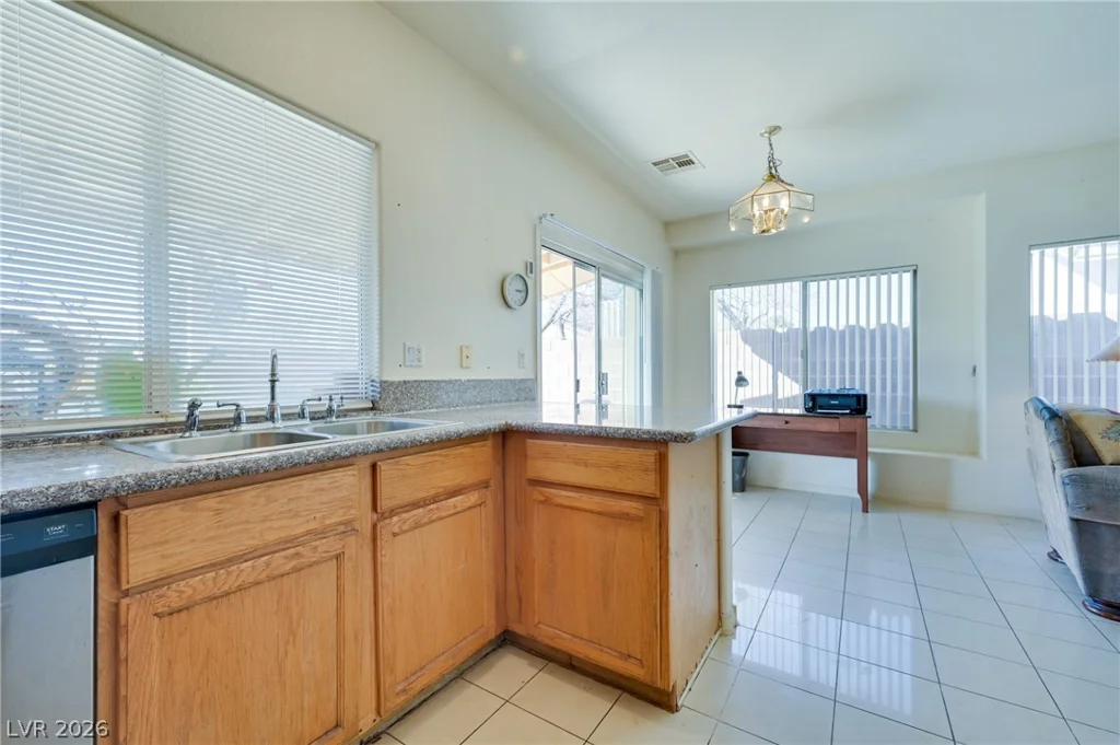 5811 Golden Wing, Las Vegas, NV 89113