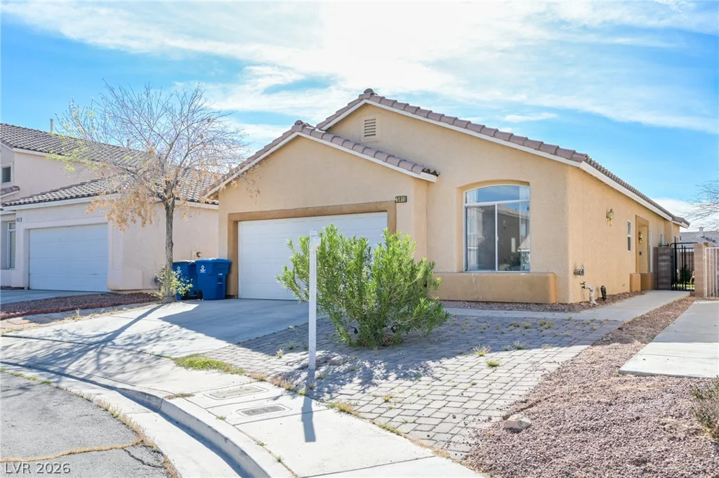 5811 Golden Wing, Las Vegas, NV 89113