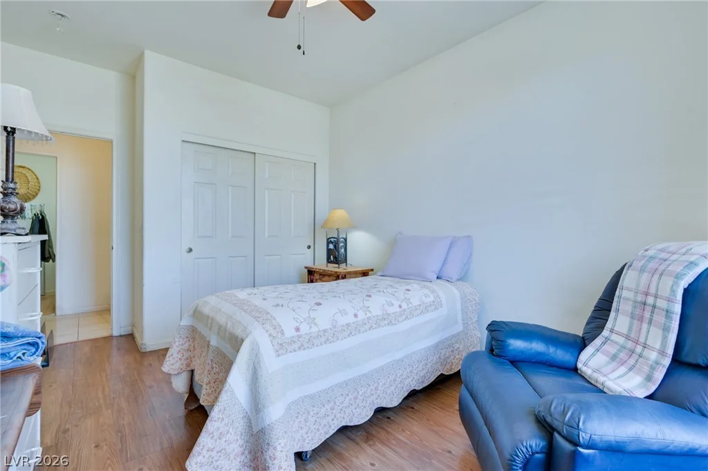 5811 Golden Wing, Las Vegas, NV 89113